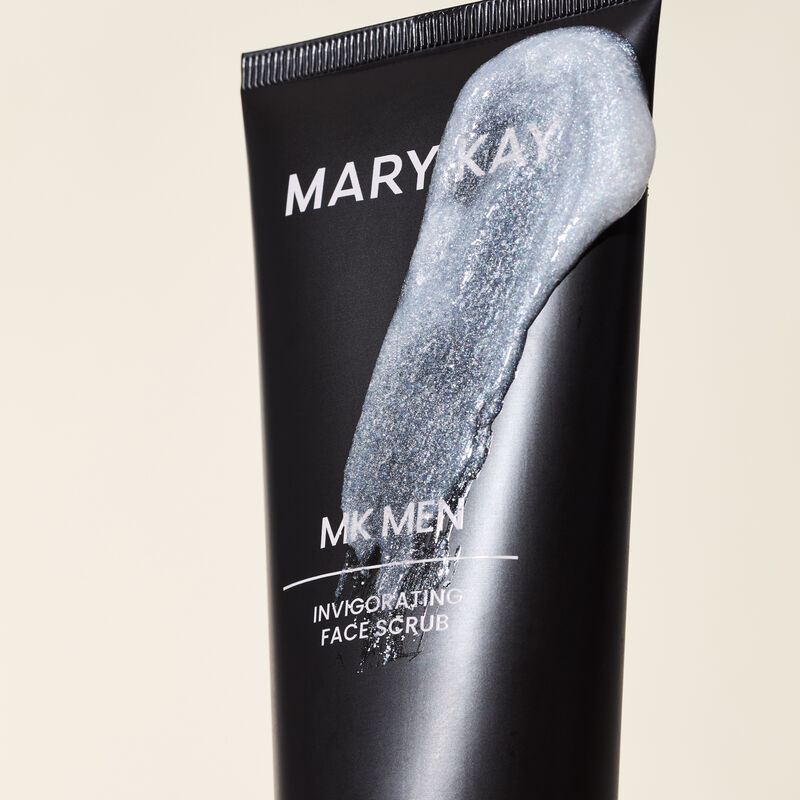 MK Men Invigorating Face Scrub