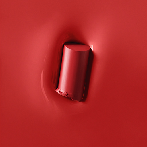 Die Farbe Rockstar Red - der Mary Kay Supreme Hydrating Lipstick in einem kr&auml;ftigen Rot