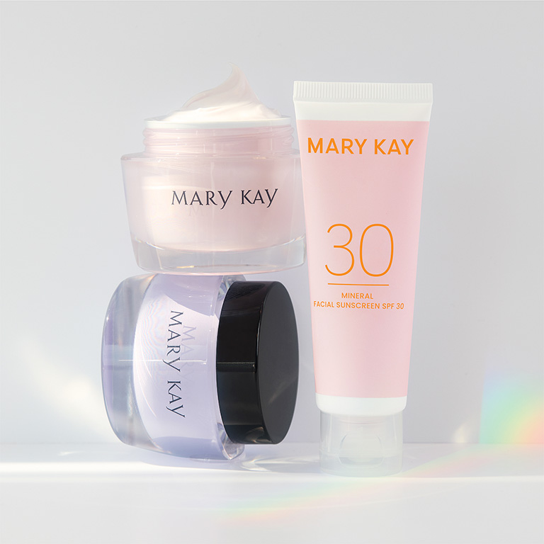 Die mineralische Sonnencreme mit LSF 30, das Oil-free Hydrating Gel und die Intense Moisturizing Cream von Mary Kay