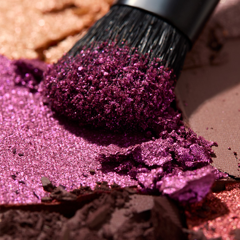 Makroaufnahme der limitierten Mary Kay Lidschattenpalette in Outer Glow